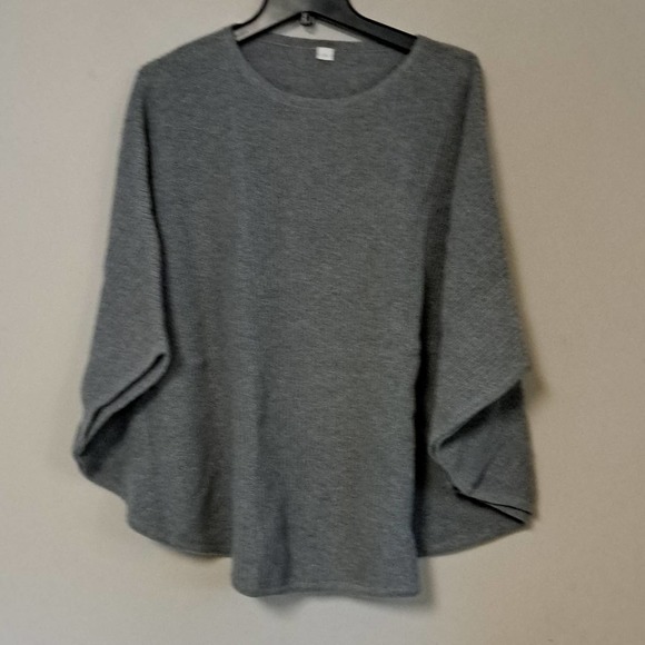 NC Crewneck Batwing Sleeve Knitted Poncho Pullovers Sweater in Grey - Picture 5 of 8